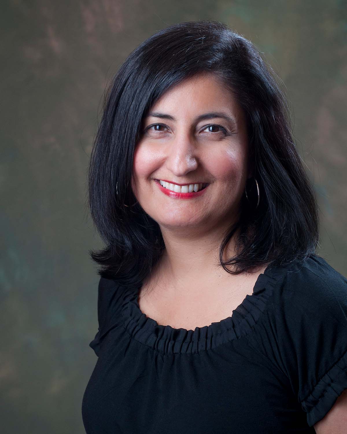 Dr. Antoinette Farah